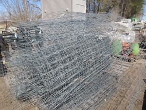 ROLLED WIRE FENCING