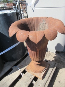 CAST IRON FLOWER DESIGN URN FOR OUTDOOR USE