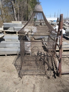 DECORATIVE METAL BIRDCAGE