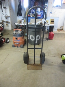 HAND TRUCK