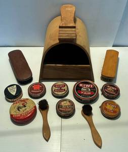 lot 80 image: Vintage Shoe Shine Items
