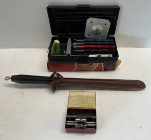 lot 168 image: Group Including Vintage Lansky Sharpeners, Buck Knife Sharpener And More