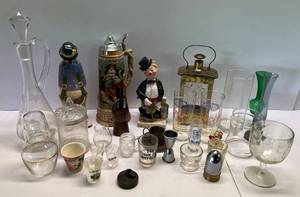lot 220 image: Group Of Misc. Vintage Bar Items