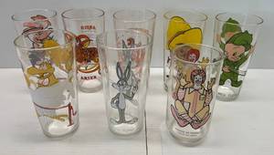 lot 225 image: 1970s Looney Warner Brothers Peosi Collectible Character Glasses (Some With Fading Colors)
