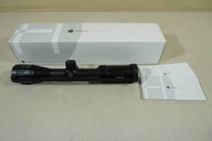 lot 14 image: Hawke Vantage 2-7 x 32 AO Mil Dot Rifle Scope