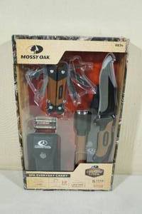 lot 60 image: Mossy Oak 3PK Everday Carry Knife Set