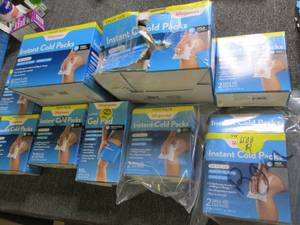lot of instant cold packs  open box...