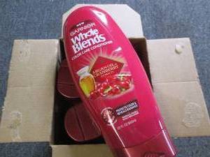 case of 4 garnier whole blends colo...