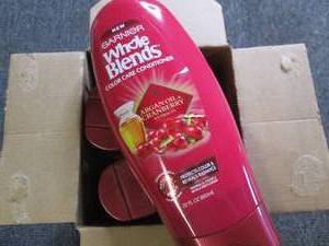 case of 4 garnier whole blends colo...