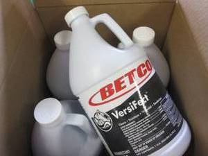 case of 41 gallon jugs of betco ve...