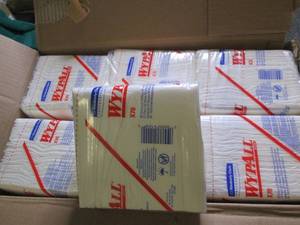 case of uline wypall x70 12 package...