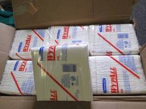 case of uline wypall x70 12 package...