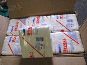 case of uline wypall x70 12 package...