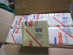case of uline wypall x70 12 package...