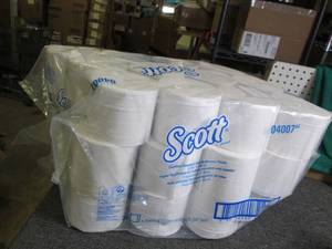 package of scott 2 ply coreless 2-p...