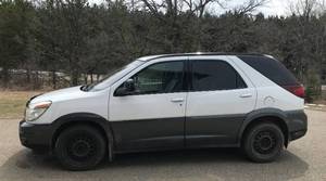 lot 4 image: 2004 Buick Rendezvous CX AWD
