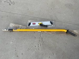 Rubbermaid Hygen Quick Connect Frame and Extendable Handle
