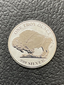 1 Ounce .999 Fine Silver Round