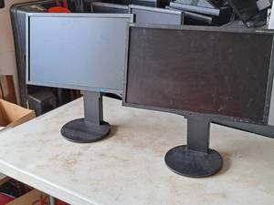 lot 38 image: Lot of (2) NEC MultiSync EA224WMi 24 LCD Computer Monitor