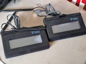 lot 31 image: Lot of (2) Topaz Systems Inc Signature Tablets T-LBK460-HSB-R