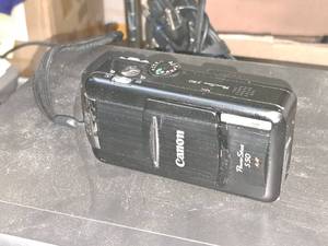 lot 230 image: Canon PowerShot S50 Digital Camera PC1048