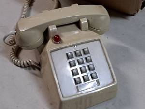 lot 226 image: North Supply Company Premier 2500 Touchtone Analog Telephone
