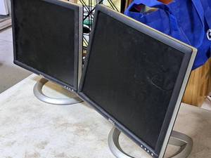 lot 241 image: Lot of (2) Dell 19 Computer Monitors