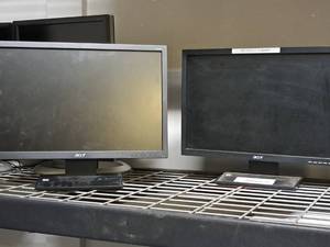 lot 242 image: Lot of (2) Acer 19 Computer Monitors