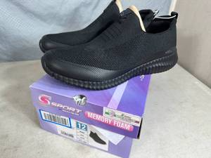 New Skechers Memory Foam Shoes - Size 12