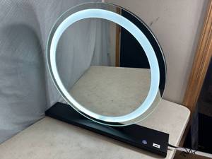 New Lighted Vanity Mirror