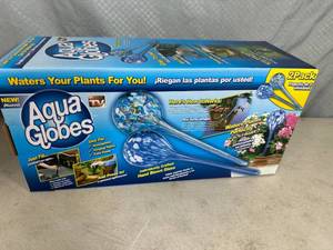 New Pair of Aqua Globes Plant Waterers