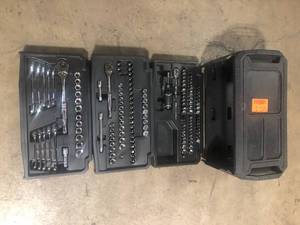 Mechanics Tool Set (270-Piece) by Husky   Customer Returns See Pictures