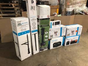Lot of Mixed Outdoor Mailboxes and posts  Customer Returns See Pictures