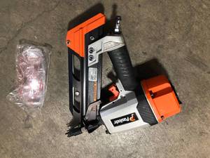 Pneumatic 3-14 in. 30 Degree Compact Framing Nailer by Paslode Customer Returns See Pictures