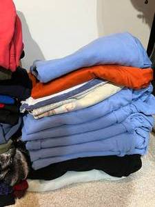 lot 68 image: Lot of Assorted Clothing