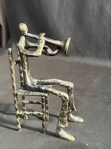 lot 80 image: Decorative Metal Trumpeter Bookends