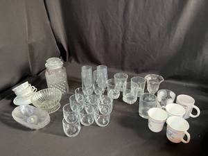 lot 91 image: Assorted Glassware Lot