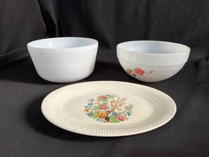 lot 97 image: FireKing, Pyrex, and More