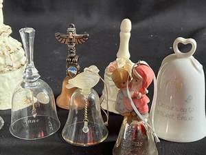 lot 107 image: Assorted Vintage Bells