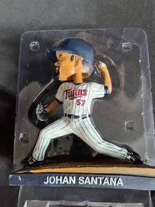 lot 131 image: Twins Bobblehead Collectors Figures Lot 4