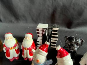 lot 141 image: Assorted Salt & Pepper Shakers, Lot 4, Leftons