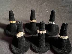 lot 151 image: Assorted Rings