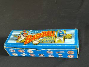 lot 156 image: 1989 Don Russ Baseball Puzzle & Cards Lot 1