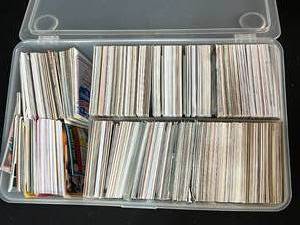 lot 165 image: Baseball Cards in Collectors Case - Lot 1