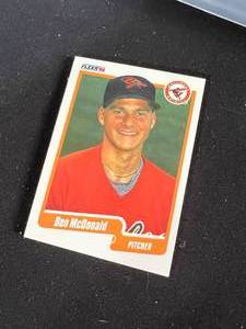 lot 167 image: Baseball Cards in Collectors Case - Lot 3
