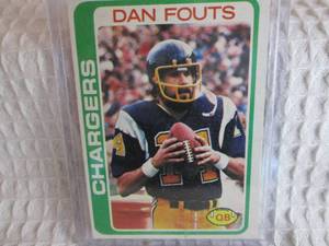 lot 9 image: 1978 Topps Dan Fouts Card...