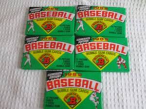 lot 34 image: 5 1989 Bowman Wax Packs...