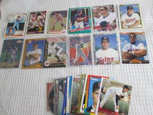 lot 132 image: Assorted Minnesota Twins Rookie & B...