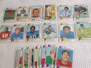 lot 136 image: 30 1973 Topps Football Cards...