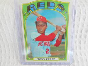 lot 140 image: 1972 Topps Tony Perez Card...